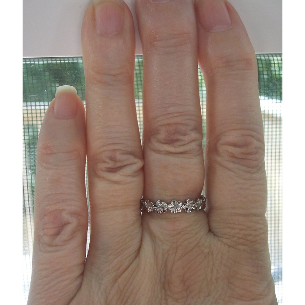 Hawaiian Plumeria Flower Eternity Band Ring 4.2 mm 925 Sterling Silver - Picture 11 of 16